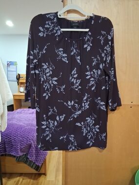 J. Jill Deep Plum Tunic with Light Floral Sprigs